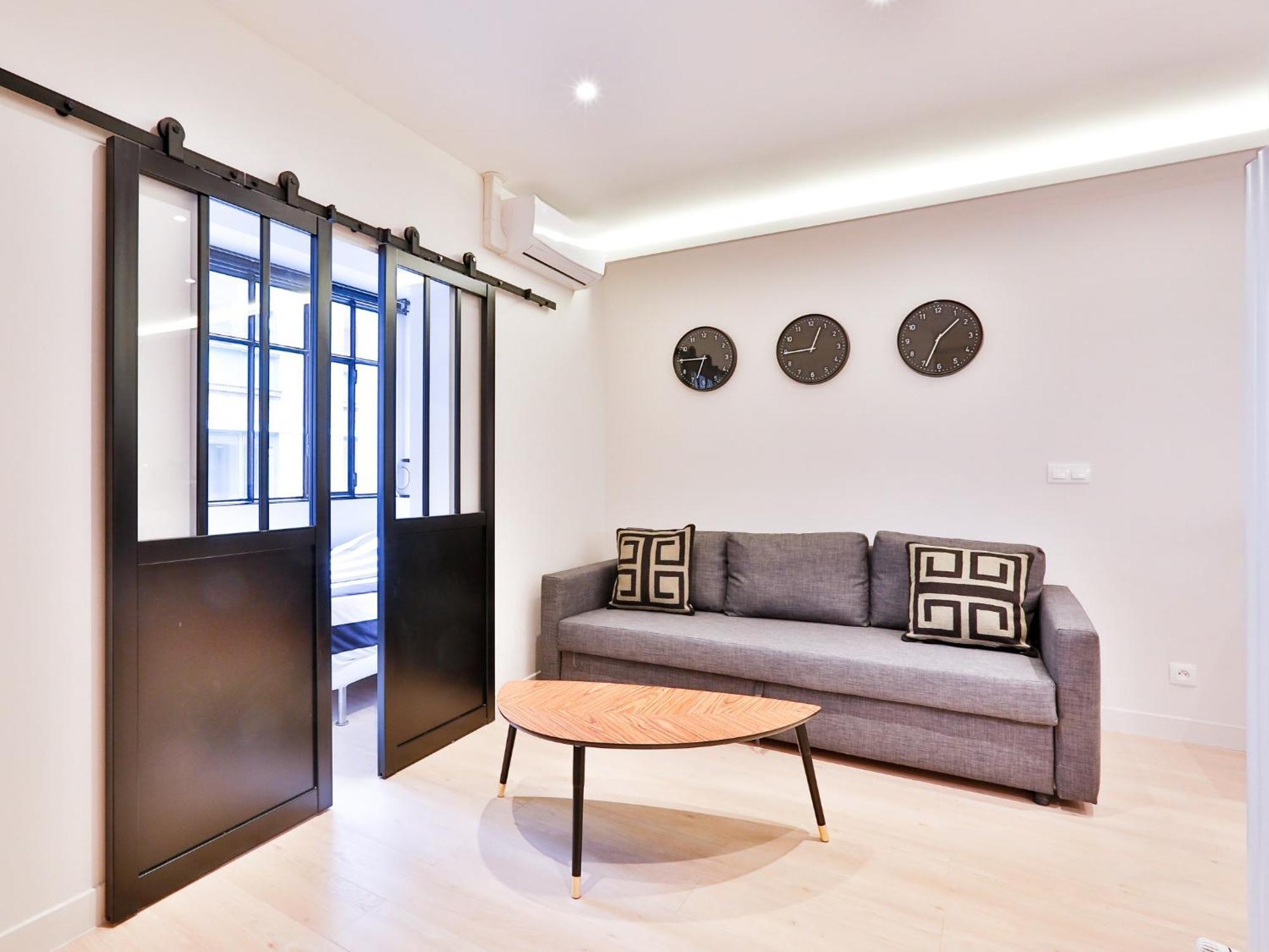 Blue Nights Apartments - Sebastopol Paris Room photo