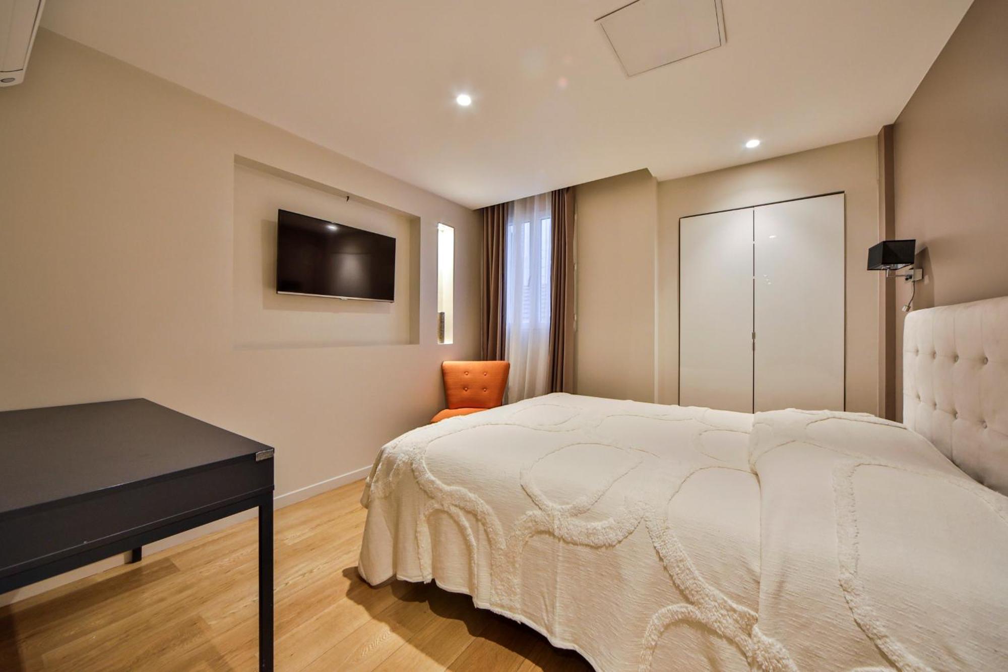Blue Nights Apartments - Sebastopol Paris Exterior photo